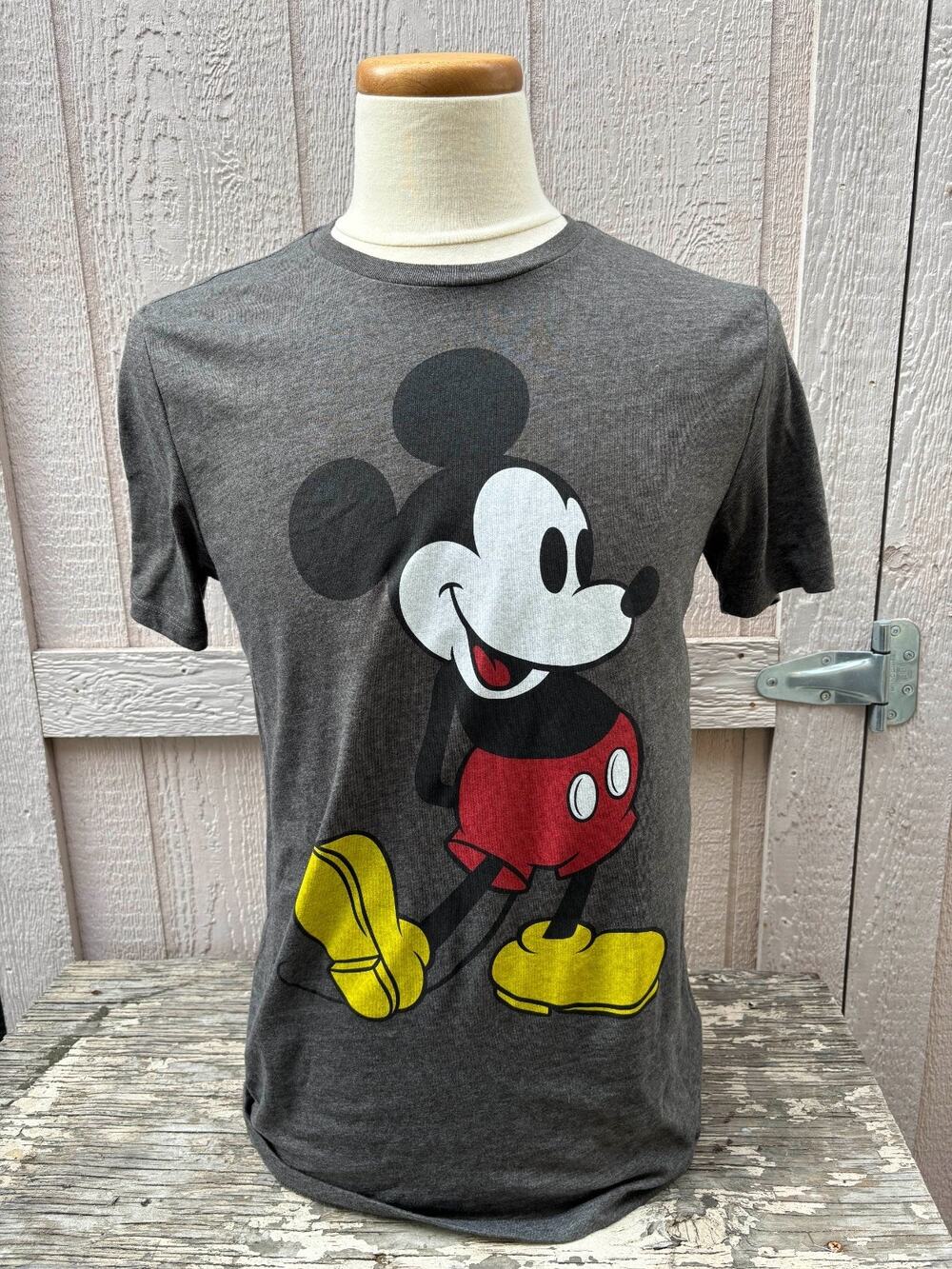 Mickey Mouse Grey T-Shirt Size Medium Tall official old navy Disney shirt